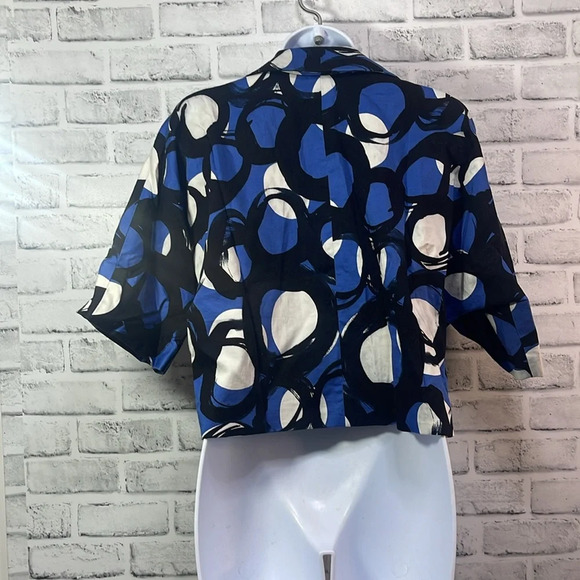 Laudrew Abstract One Button Crop Blazer 12 - Picture 4 of 10